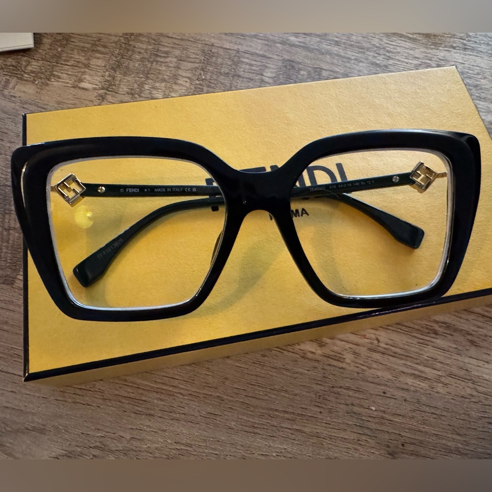 Fendi FE40161I Square Black Acetate Full Rim Glasses - Picture 3 of 10